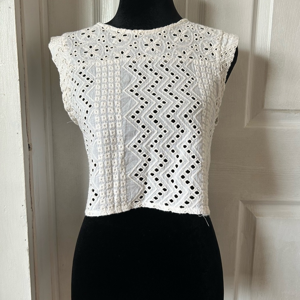 Zara White Crochet Sleeveless Blouse